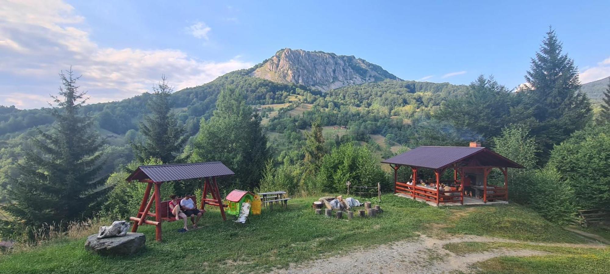 Cabana Belvedere Dragoslavele Exterior foto