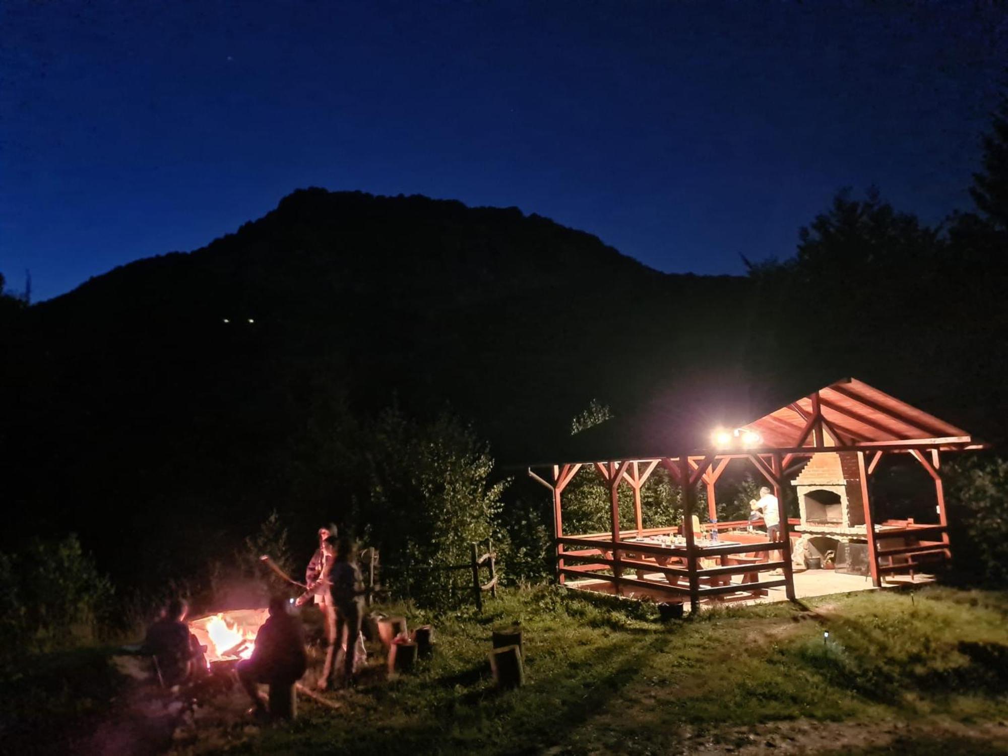 Cabana Belvedere Dragoslavele Exterior foto